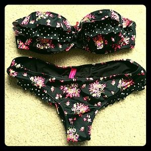VS Swim Ruffle Bandaeu Top and Cheeky Bottoms