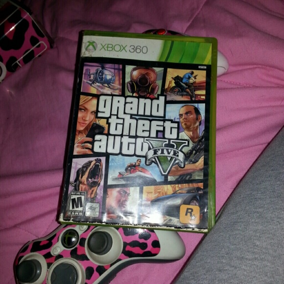 Xbox 360 4GB - Picture 2 of 3