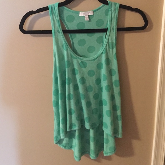 Green tank - Picture 1 of 1