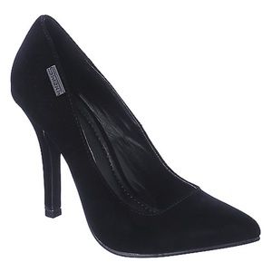 NWOT Black suede pumps NEVER USED