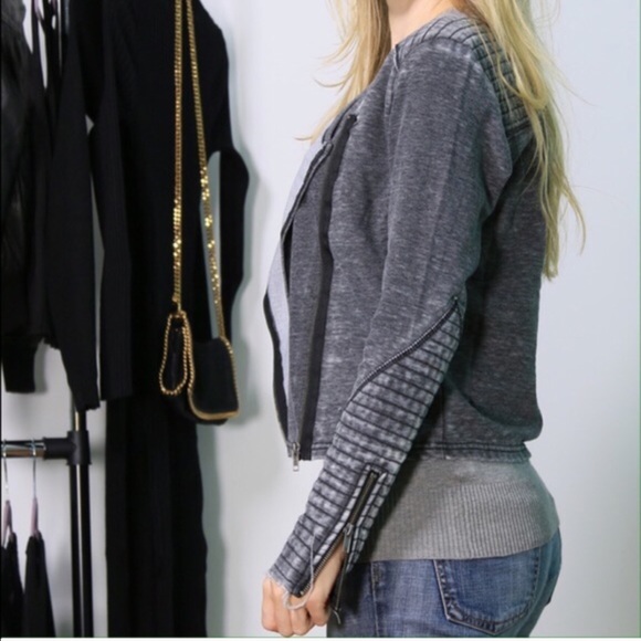 SoldOut11thStreet - Picture 3 of 4