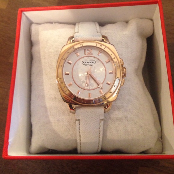 Coach watch - Picture 2 of 4