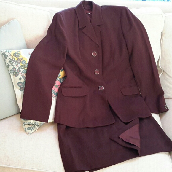 Burgundy VERSUS Gianni Versace suit