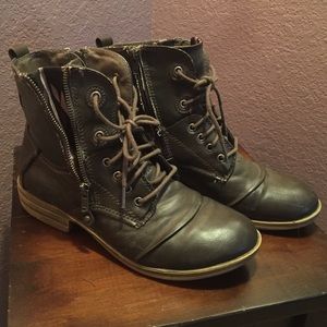 American rag brown leather boots
