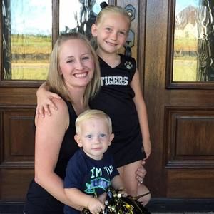 Meet your Posher, Kayla