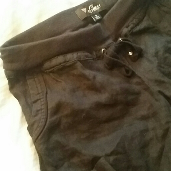 Black Guess pant - Picture 2 of 2
