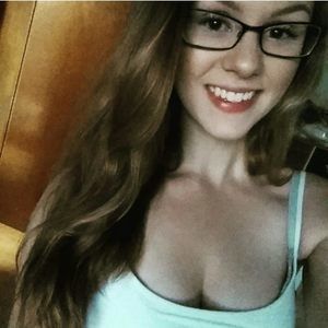 Meet your Posher, Alicia