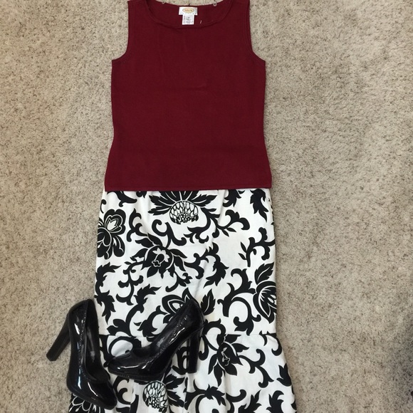 Sweater tank top with removable fur trim - Picture 1 of 4