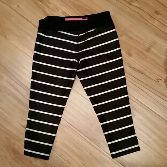 Capri exercise pants - Picture 2 of 2