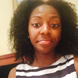 Meet your Posher, Julia