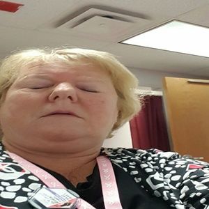 Meet your Posher, Renee