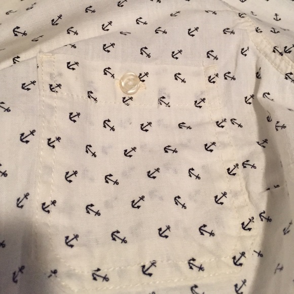 Anchor Button Down - Picture 3 of 3