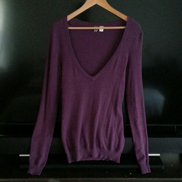 Light weight long sleeve soft sweater
