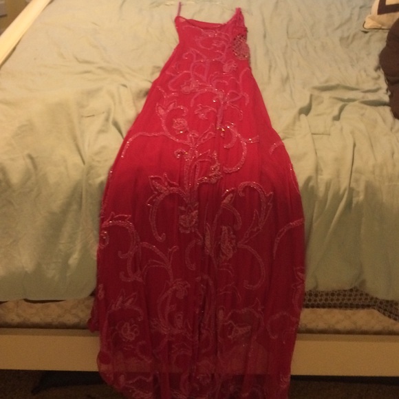 Gorgeous pink prom dress!! - Picture 2 of 4