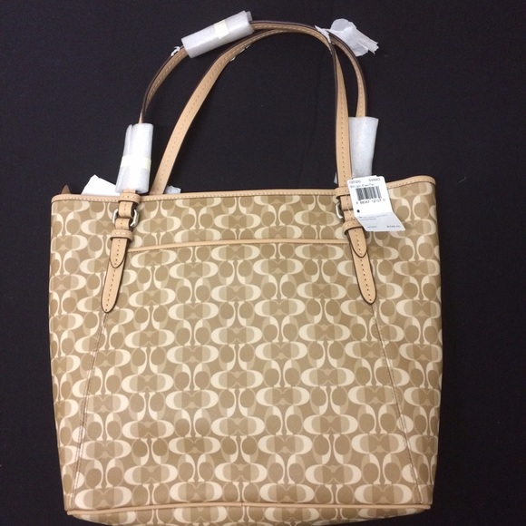 COACH Zip Tote - Picture 2 of 4