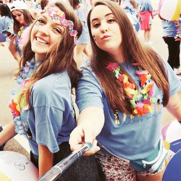 Meet your Posher, Alexandra - Picture 1 of 1