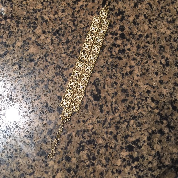 Beautiful gold bracelet!