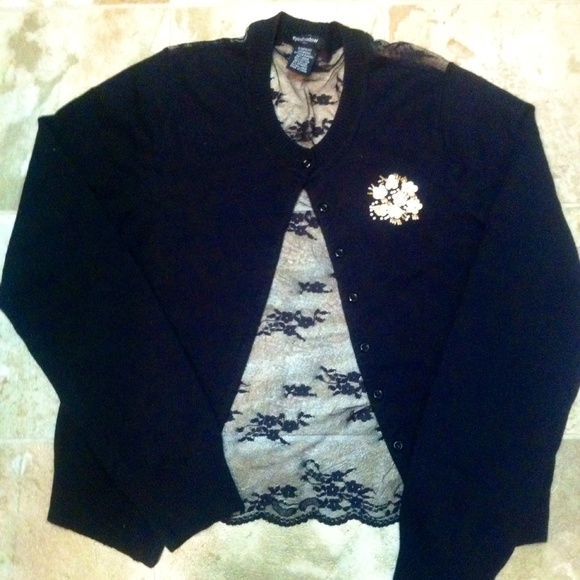 Flower lace back black cardigan