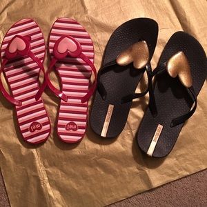 Bundle heart slippers