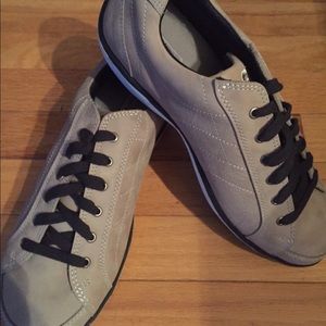 Golf shoes by Footjoy LoPro Collection