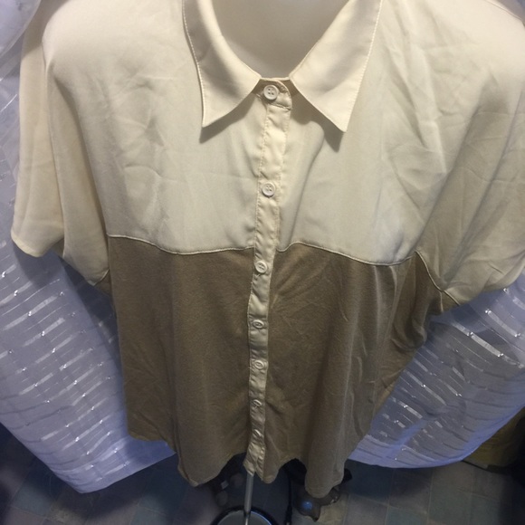 $$ Tinlley Road (Piperlime) Blouse Size Medium - Picture 2 of 3