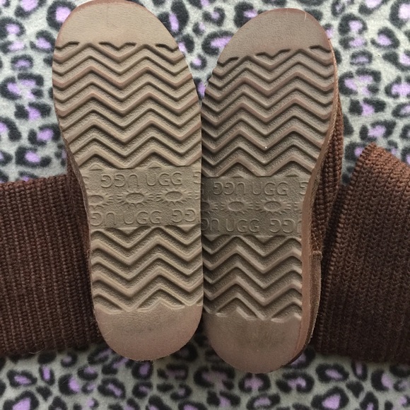 Authentic UGG boots size 10 - Picture 3 of 3