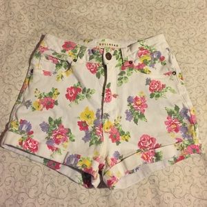 "Mom" high wasted flower shorts🌷🌼🍃🌿