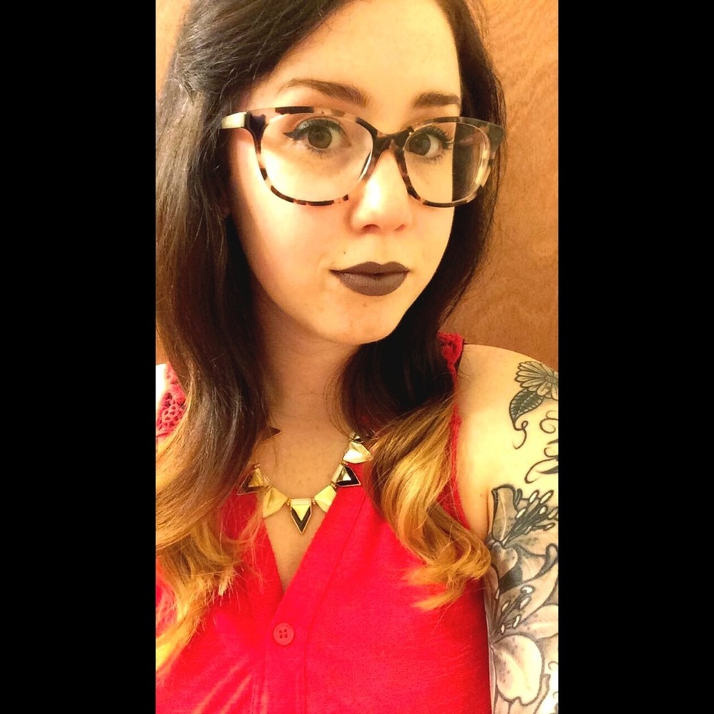 Meet your Posher, Nicole