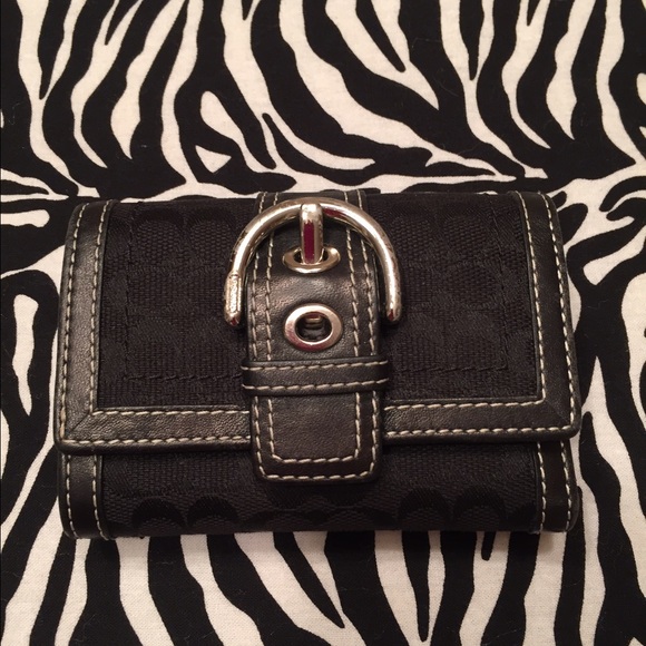 COACH authentic tri-fold wallet - black