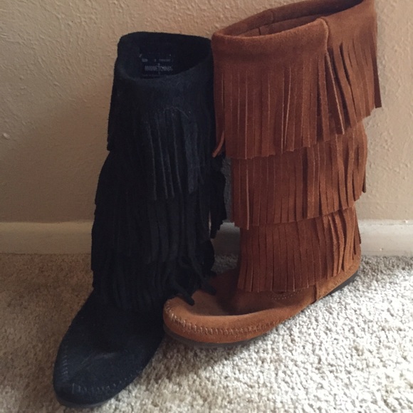 Minnetonka fringe boots