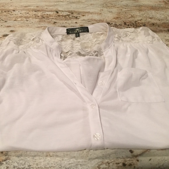Almost Famous brand blouse - Picture 1 of 4