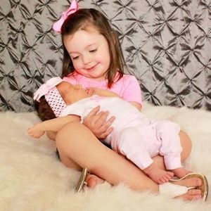 Meet your Posher, Angela