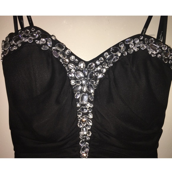 Windsor black prom dress