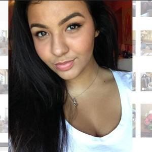 Meet your Posher, Amaris