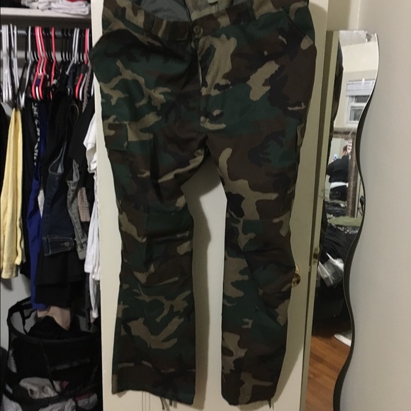 Men's camouflage cargo pants
