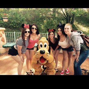 Meet your Posher, Leah