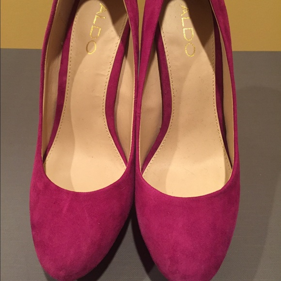ALDO Magenta heels. Size 8