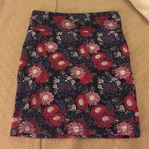 FOREVER 21 Foral Skirt