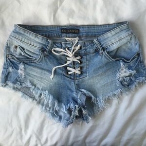 Billabong Lite Hearted Shorts size 0