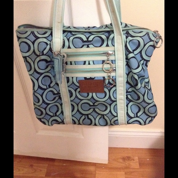 Coach poppy purse