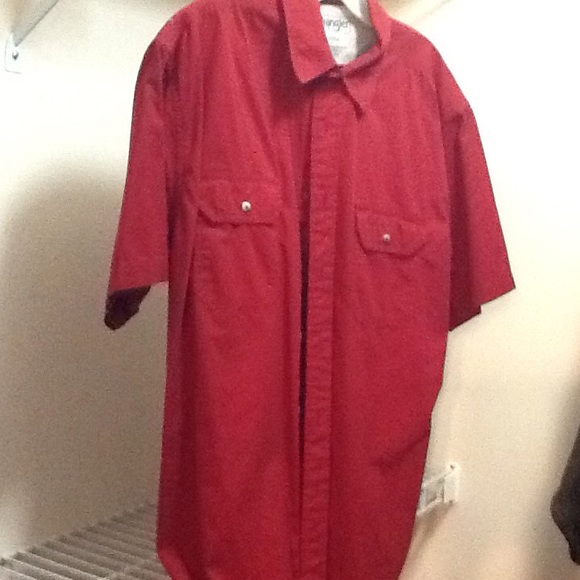 MENS shirt