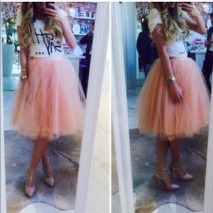 BEAUTIFUL DELICATE PINK TULLE SKIRT 💞 L 💞