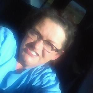 Meet your Posher, Pam