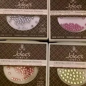 Crystallized Swarovski Elements