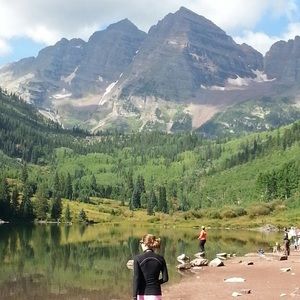 Meet your Posher, Angela