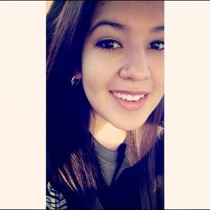 Meet your Posher, Joannie