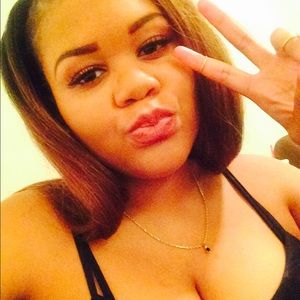 Meet your Posher, Adriana