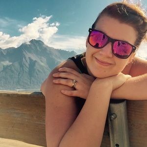 Meet your Posher, Kara