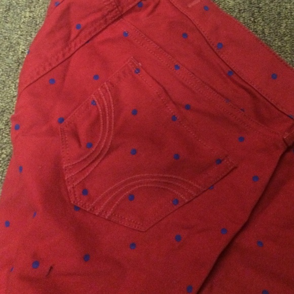 Red pant - Picture 2 of 3