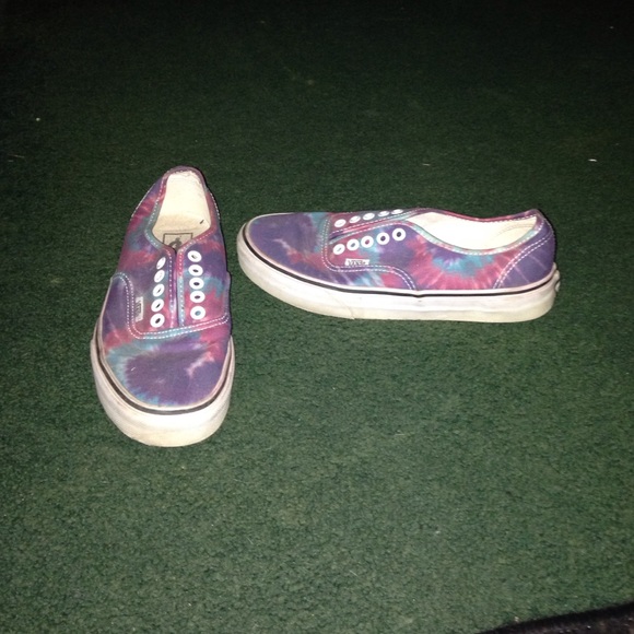 Tye-dye vans